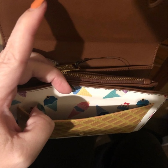 Loungefly Disney Princess Icecream - Picture 6 of 6